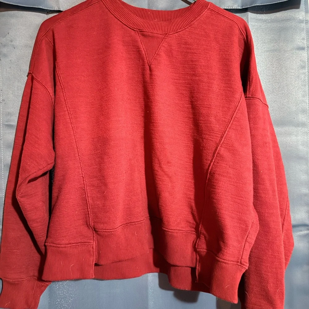 Time and Tru Women's Deep Red Crew Neck Sweater - Picture 5 of 9